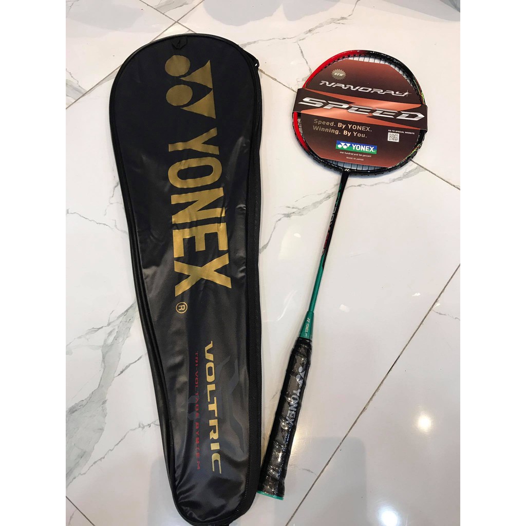 COMBO QUÀ TẶNG - Vợt cầu lông YONEX khung carbon siêu bền nhẹ dùng tập luyện thi đấy - tặng bao vợt + cuốn cán + cầu