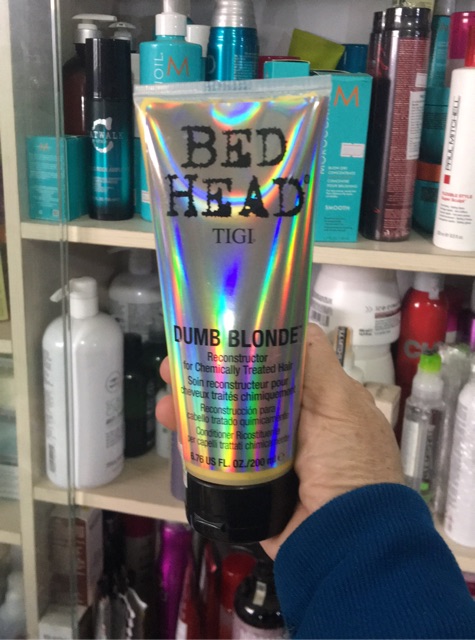 Dầu xả dành cho tóc đã sử dụng hóa chất nhiều lần Tigi Bed Head Dumb Blonde Reconstructor for Chemically Treated Hair