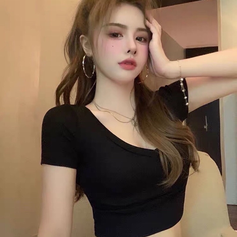 Áo kiểu tay ngắn croptop cổ tim | BigBuy360 - bigbuy360.vn