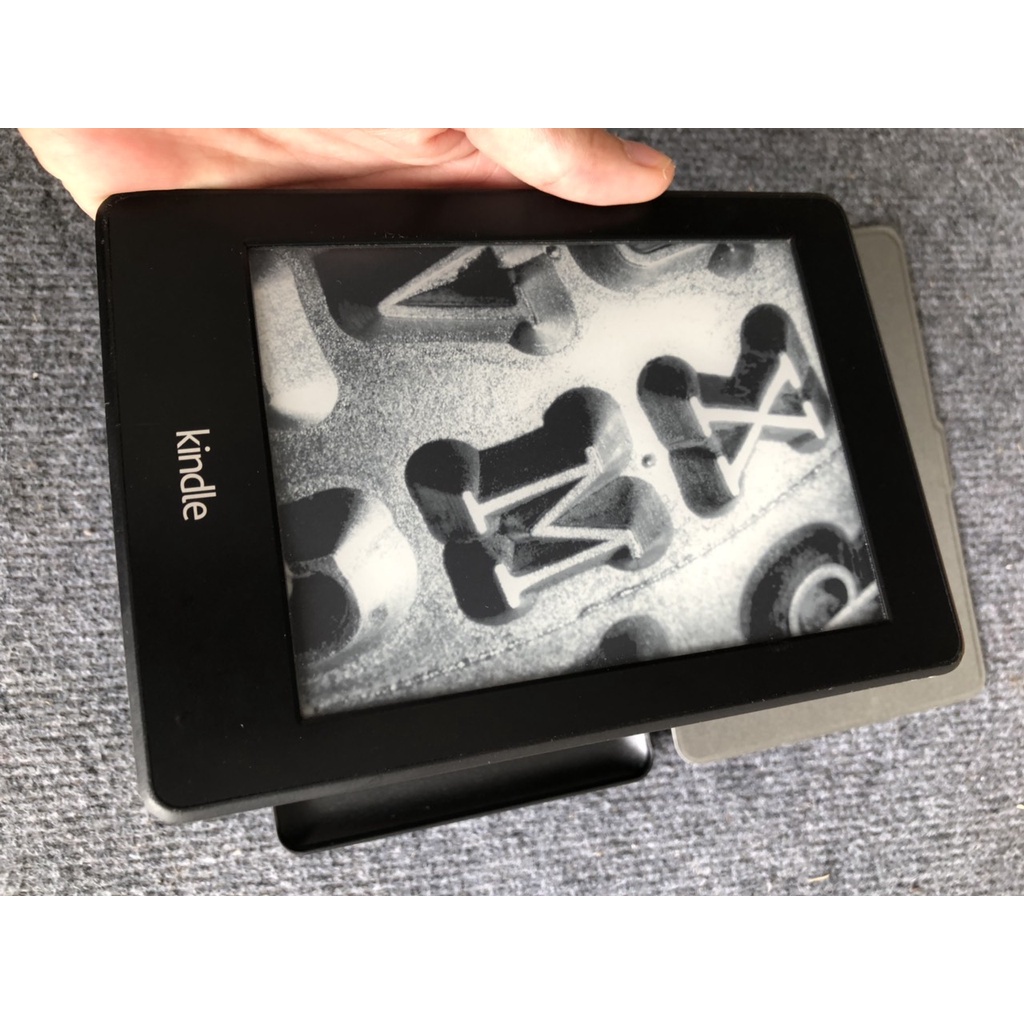 Máy đọc sách kindle pape white 2 mới 95-96% | BigBuy360 - bigbuy360.vn