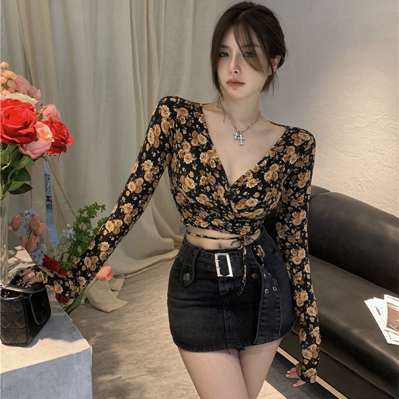 Áo Nữ Tay Dài Cổ Chữ v In Hoa Thời Trang