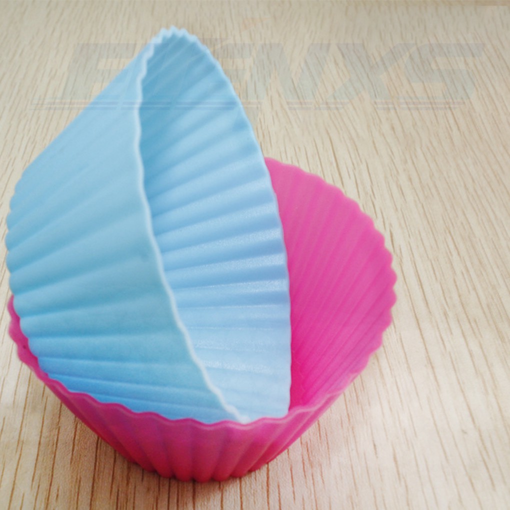 Set 8 Cốc Silicon Làm Bánh Cupcake Tiện Dụng