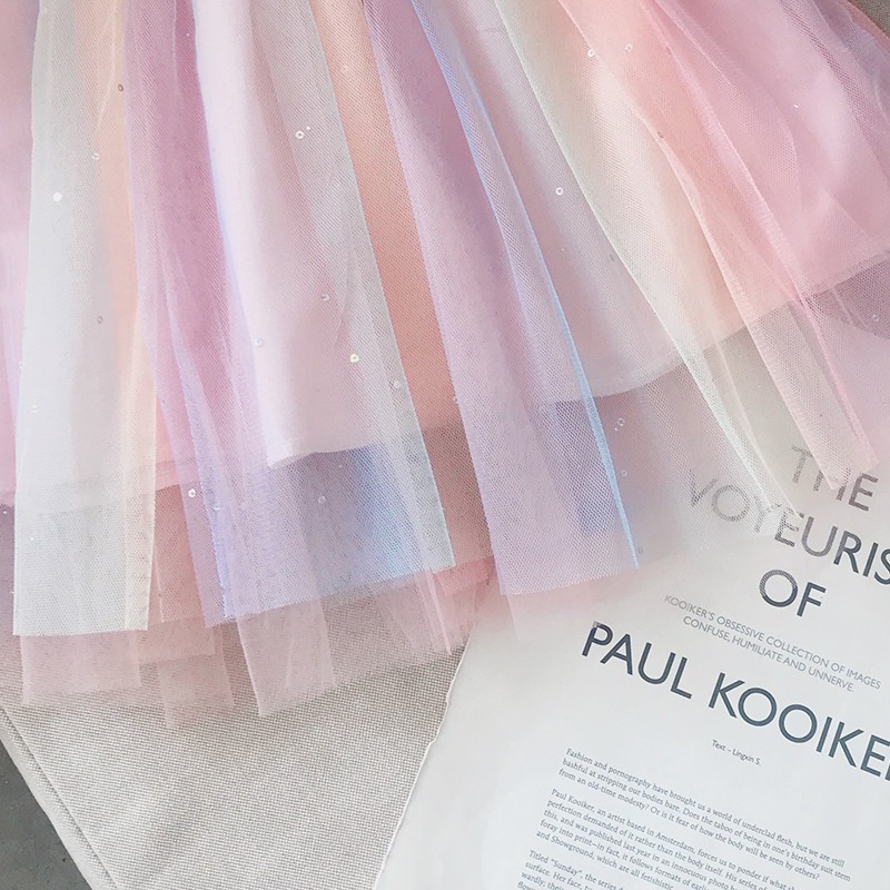 Đầm xòe công chúa hai dây màu cầu vồng cho bé