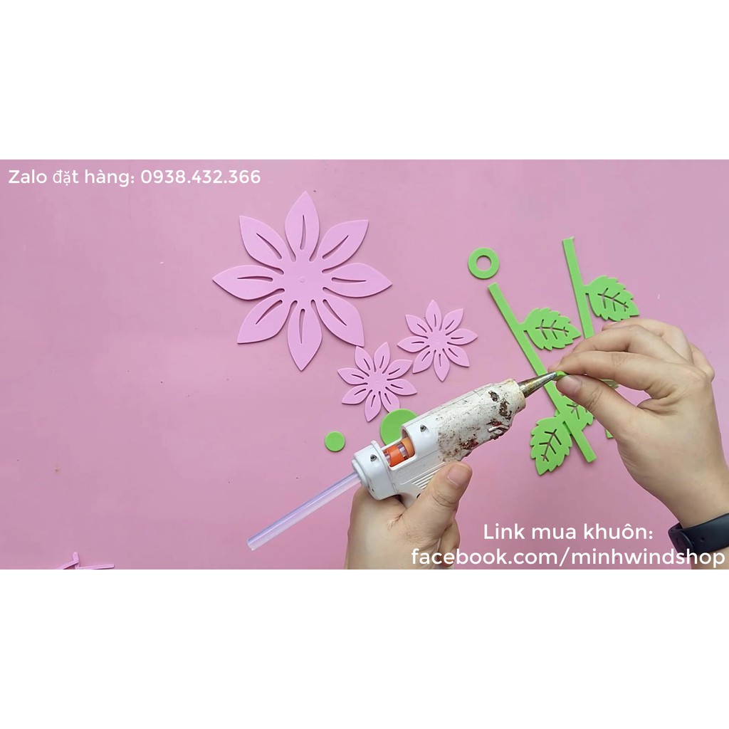 A9, A10 - Khuôn Kim Loại Cắt Hình Bông Hoa Làm Rèm Treo 2 Size To Nhỏ
