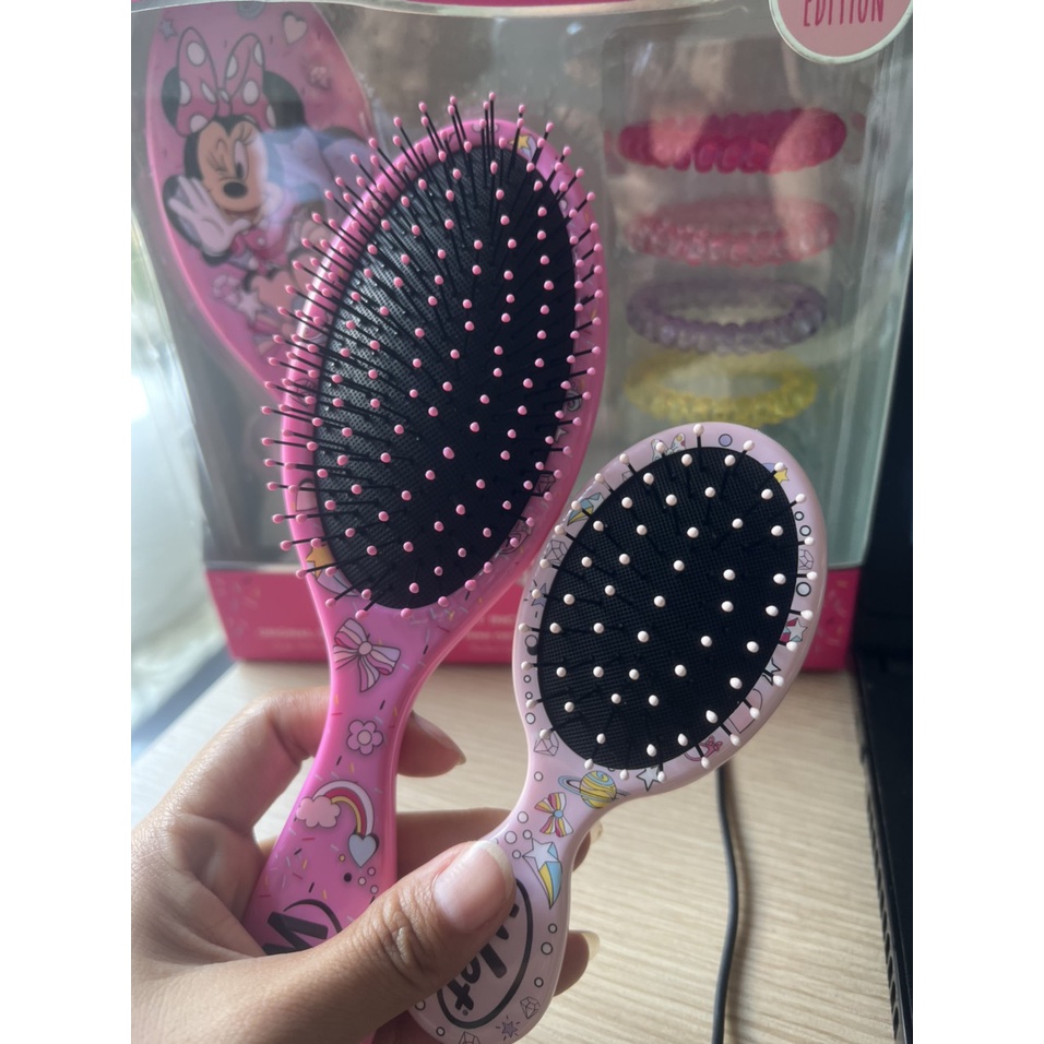 LƯỢC GỠ RỐI WET BRUSH PHIÊN BẢN DISNEY FROZEN PRINCESS CHÍNH HÃNG MỸ, QUÀ TẶNG SINH NHẬT BÉ GÁI