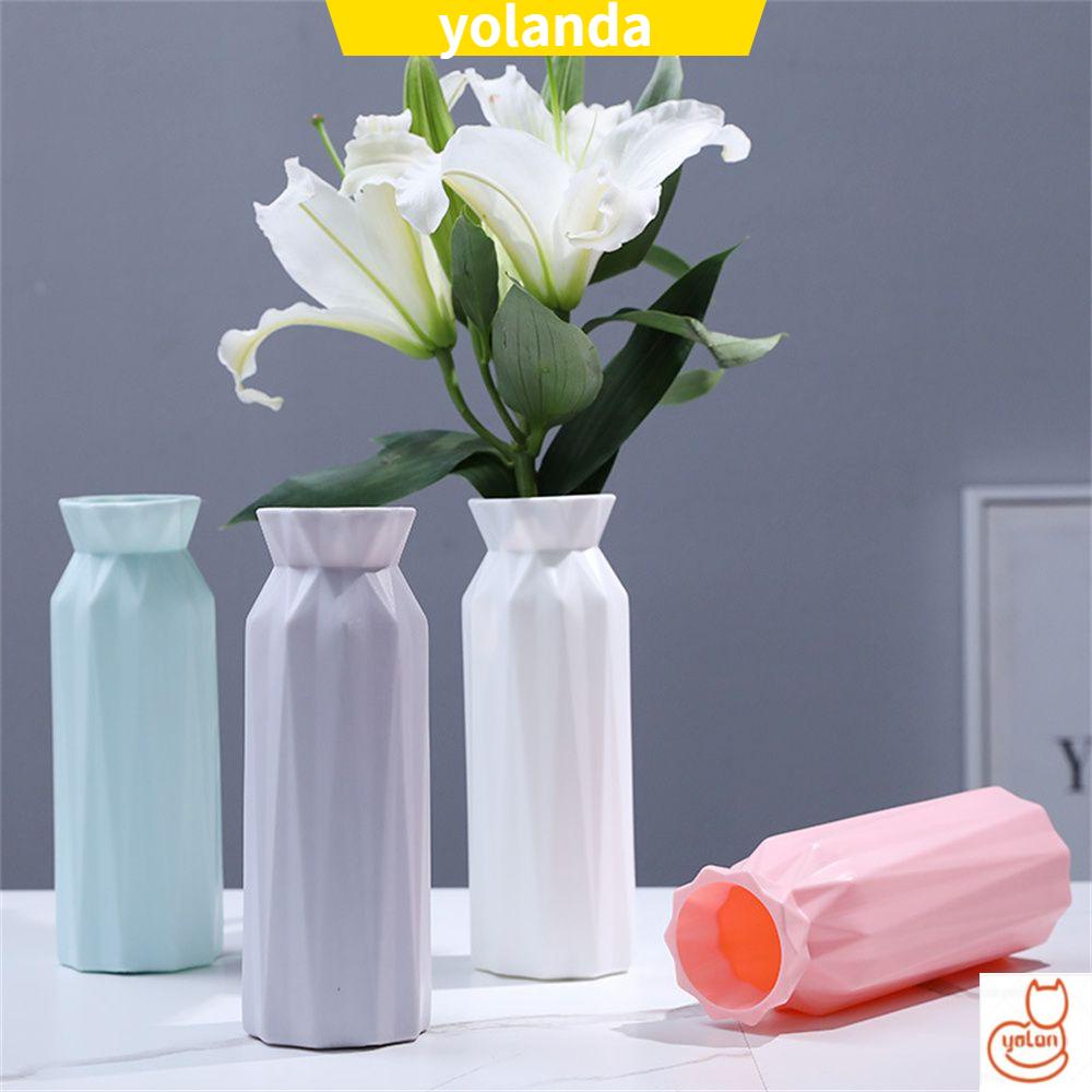 Bình hoa dáng tròn bằng nhựa màu sắc đơn giản phong cách Bắc Âu trang trí nội thất