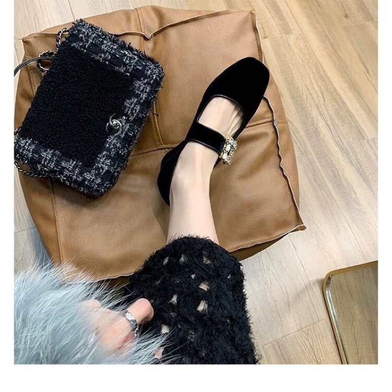 Giày quai ngang đính đá chất da lộn  vintage siêu xinh