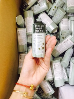 Thanh lăn mụn đầu đen Mamonde
