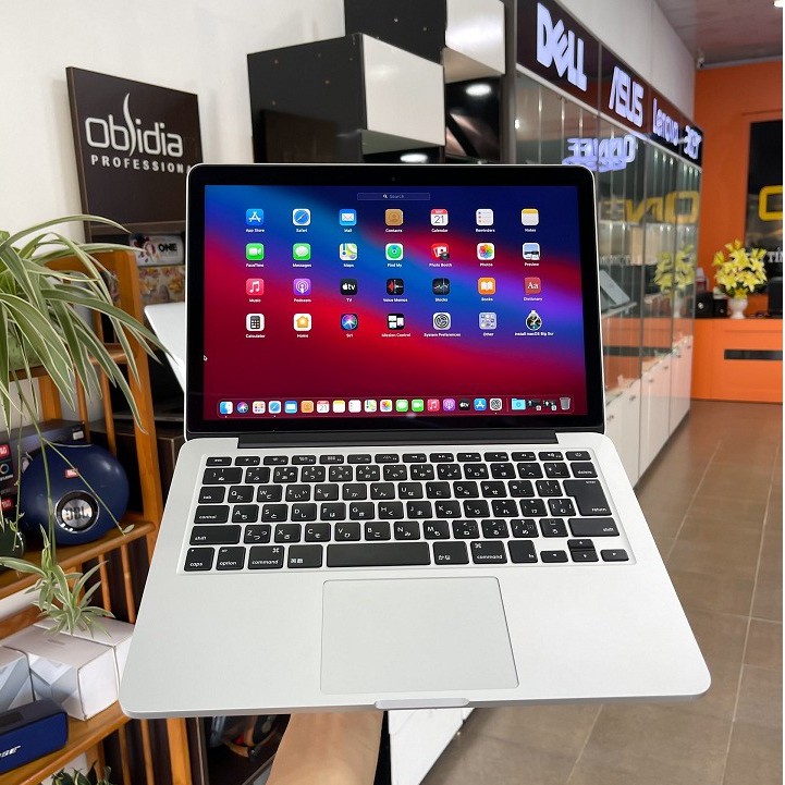 [ Đẳng Cấp ] Macbook Retina Pro ME865 2013 , Core i5 5th/ Ram 8Gb/ SSD 256Gb/ Màn retina 2k cực đẹp, sạc 57 lần .