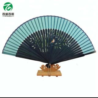 Quạt lụa nhật xích giao hình ngẫu nhiên