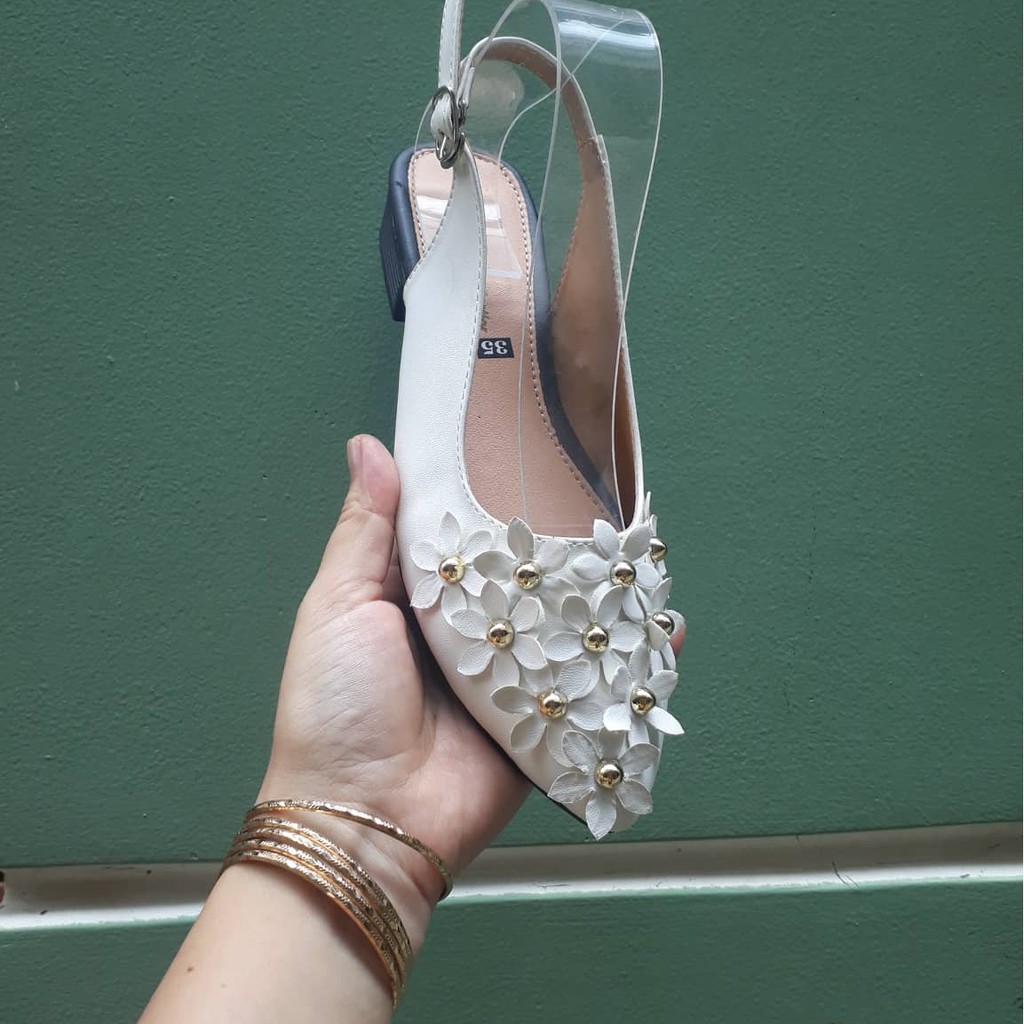 Giày búp bê hoa cúc nhí xinh đính hạt nhuỵ vàng (hình thật) | BigBuy360 - bigbuy360.vn
