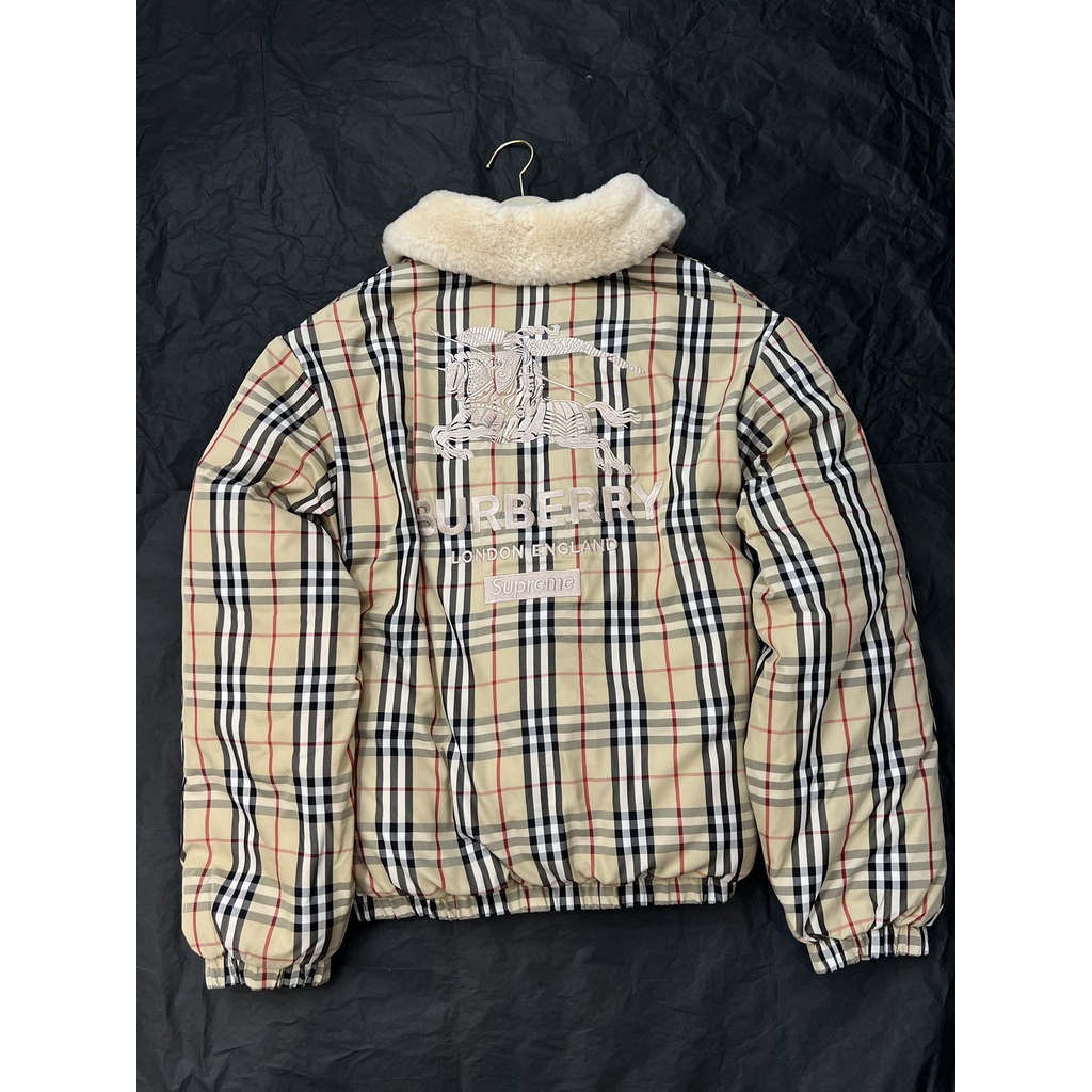 Áo khoác phao nữ phối lông hạ tiết kẻ sọc cổ điển thời trang cao cấp Burberry BBR