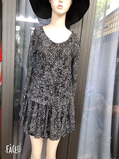 Đầm beo tay dài dáng xoè conbo