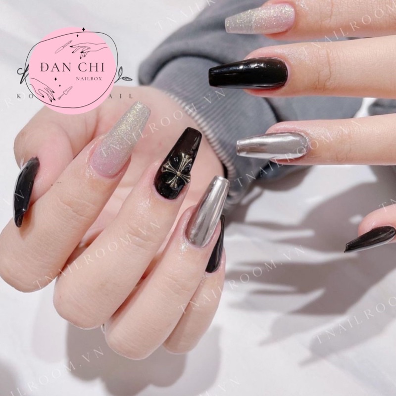 Nailbox Móng Úp Thiết Kế Sẵn Mẫu Đen