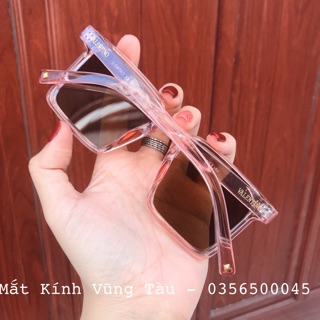 Kính hồng trong vuông