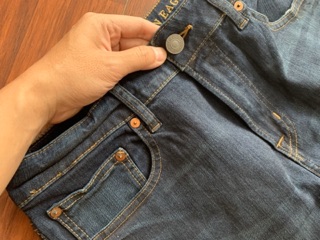 A m e r i c a n e a g l e jeans size 30 32 33 34