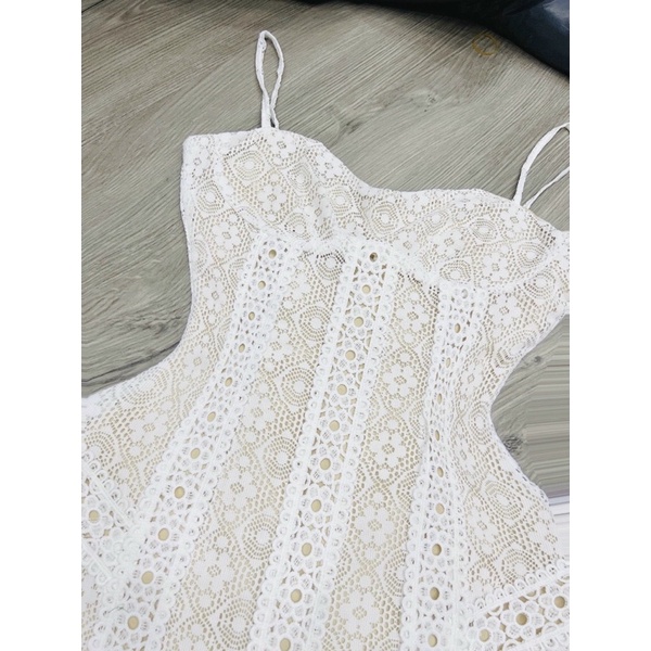 Đầm ren dây 2 màu siêu xinh