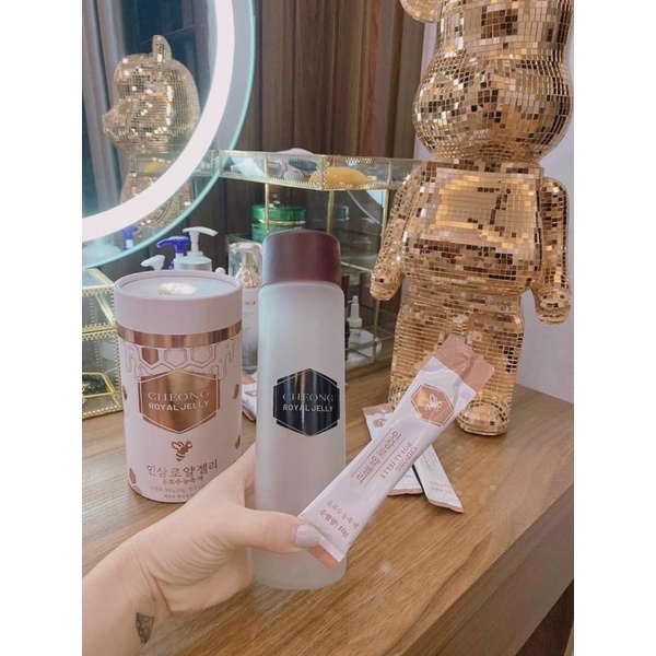 Colagen sữa ong chúa Cheong royal jelly hộp 30 gói trẻ hoá sáng da mờ nám