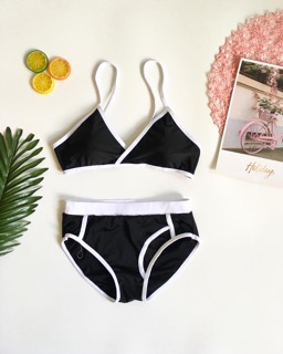 Bikini đắp chéo viền trắng dễ thương