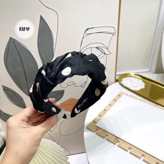 Bờm tóc chấm bi đơn giản mà xinh