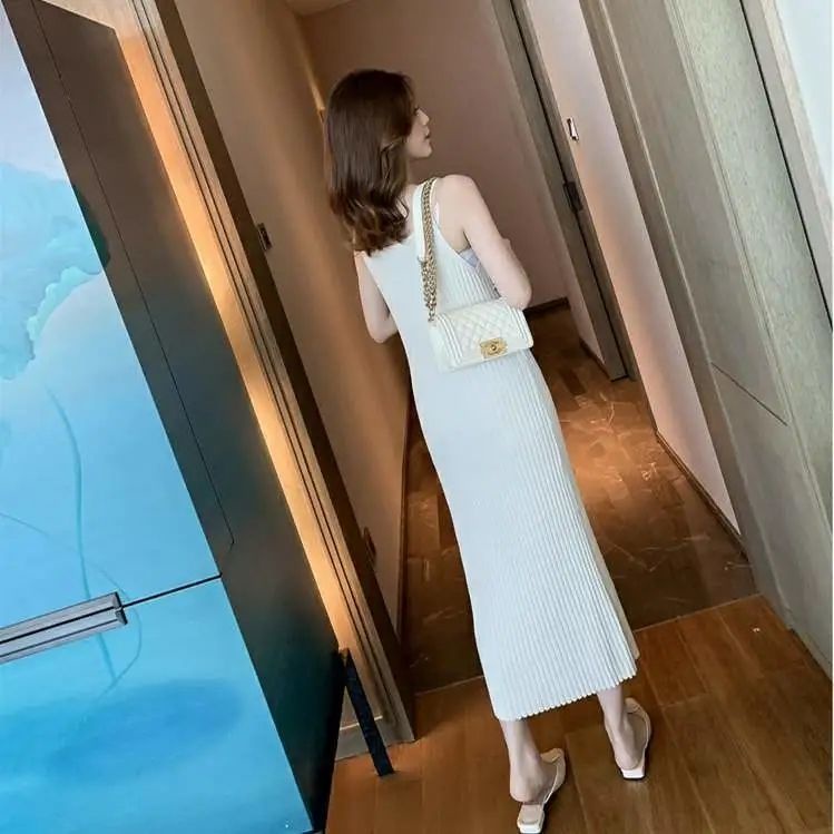 (MỚI) Đầm dệt kim dài vừa phải