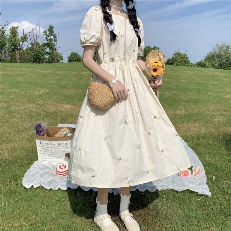 Đầm chữ A tay phồng ngắn họa tiết hoa nhỏ thời trang mùa hè mát mẻ và dễ thương phong cách Nhật Bản