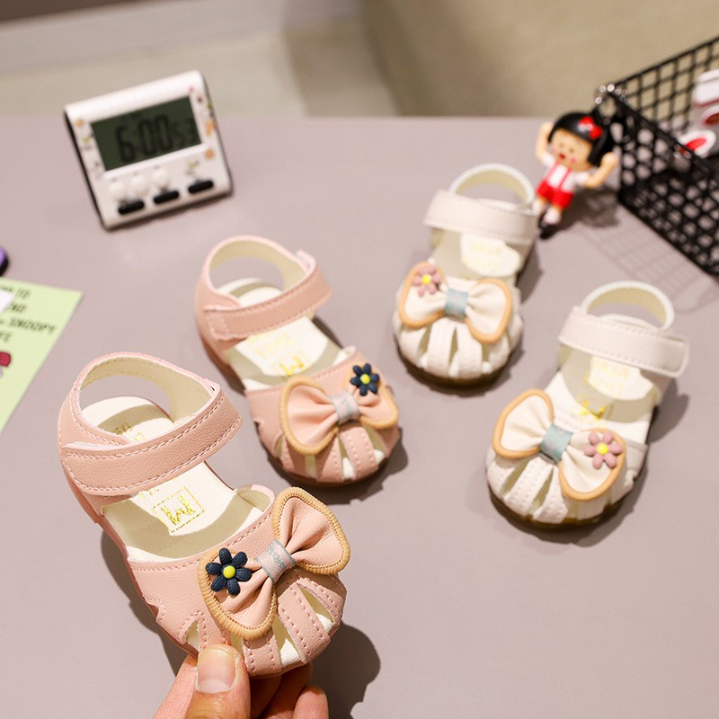 Sandal tập đi bé gái - dép rọ cho bé đính nơ hoa đi êm chân và thấm hút mồ hôi Babybees No A-7
