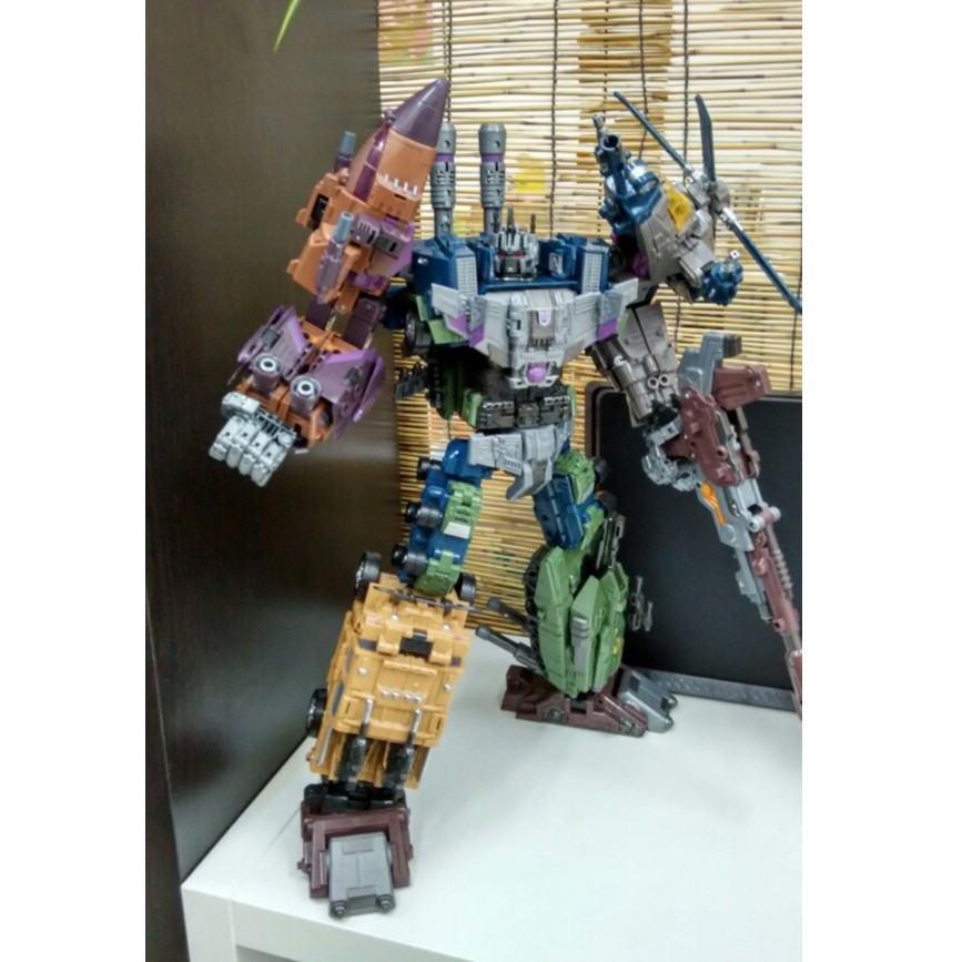 Mô hình Bruticus Jinbao Transformers - Bộ 5 Robot kết hợp