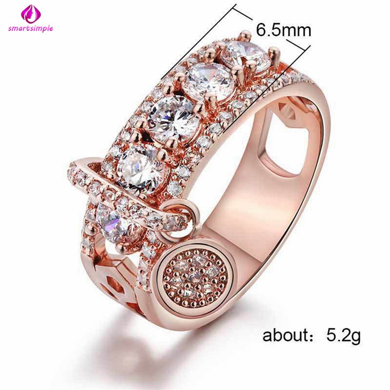 Nhẫn đính hôn kiểu vintage gắn đá zircon