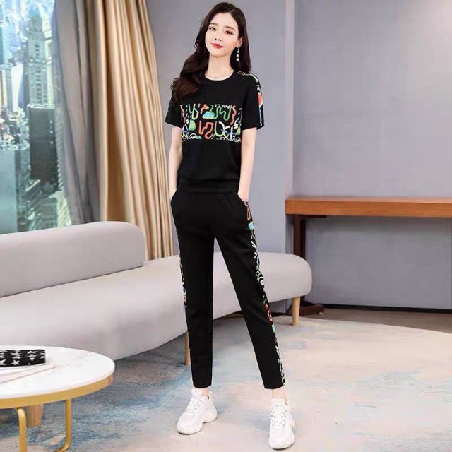 Sét bộ thun họa tiết.