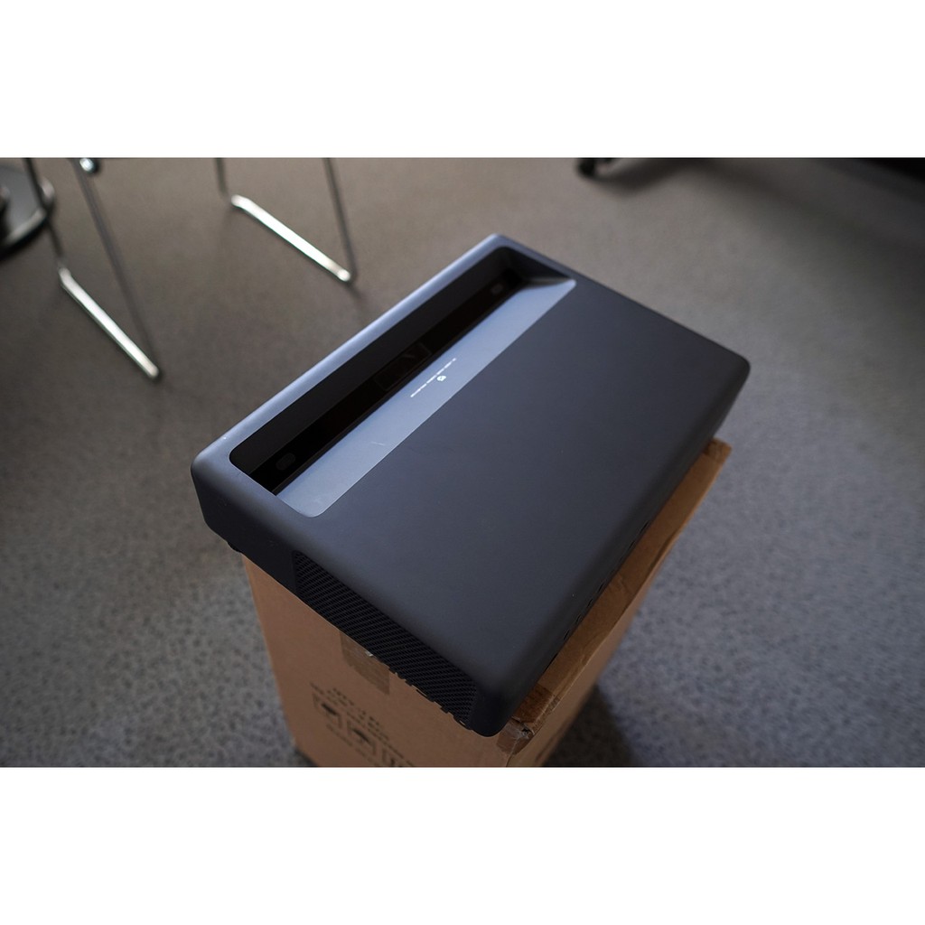 MÁY CHIẾU XIAOMI LASER PROJECTOR 1S 4K MÀU ĐEN  .