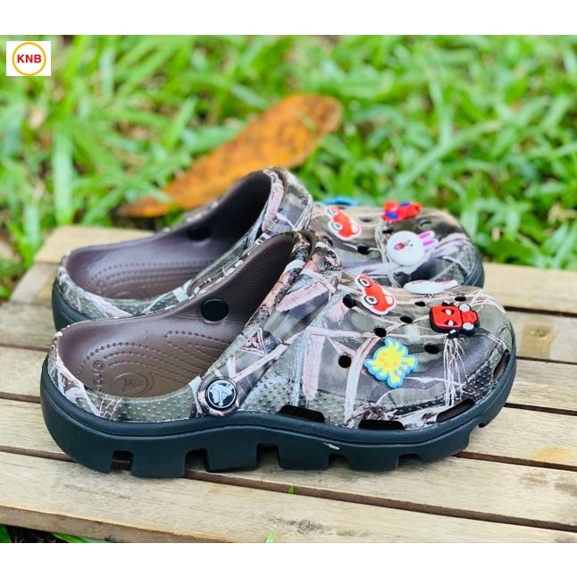 Dép nữ nam, Dép suc Duet Đen Nâu Cross CAMO -Freeship + 12 sticker- Dép Quai Ngang nam nữ bít đầu hàn quốc đi mưa