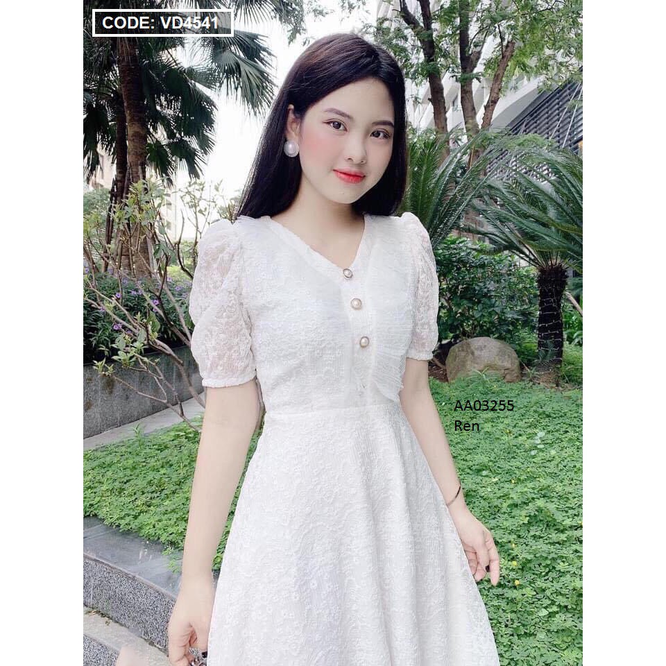 Đầm xoè ren cổ tim thanh lịch