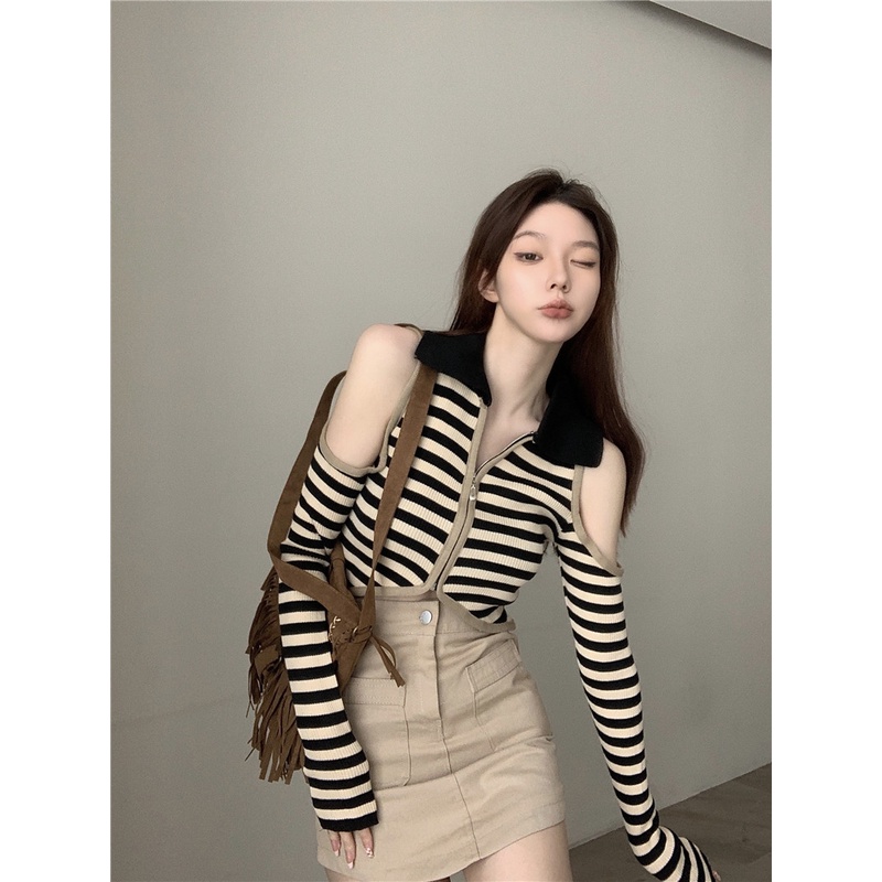 Áo Dệt Kim Tay Dài Trễ Vai Họa Tiết Kẻ Sọc Phong Cách Hong Kong Cổ Điển Thời Trang Cho Nữ