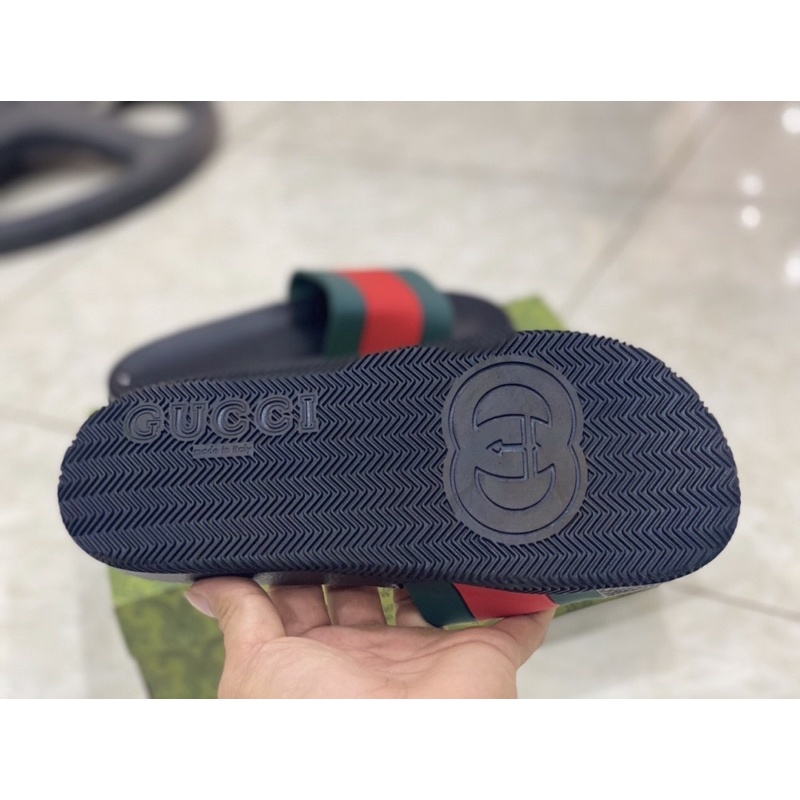 Dép nam quoai ngang gucci xanh đỏ độn đế tăng chiều cao ful box