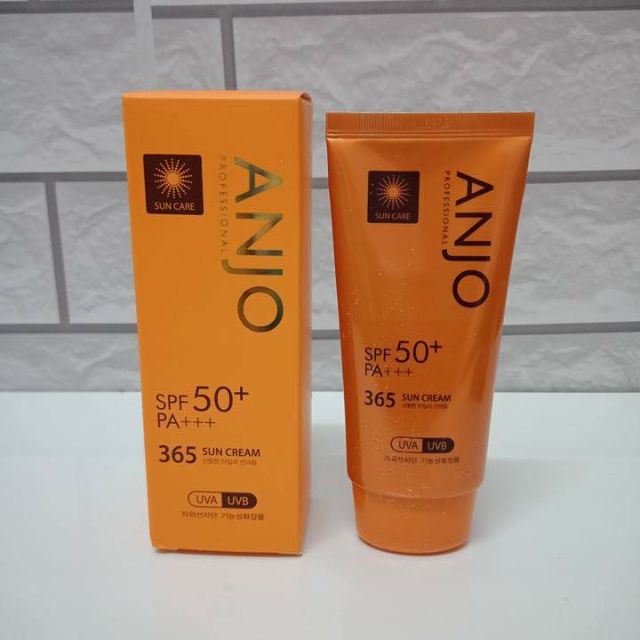 Kem chống nắng Anjo Professional SPF50+ PA+++ 365 Sun cream