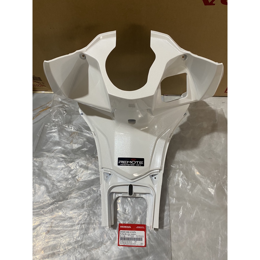 Ốp ống yếm chính - ốp ổ khóa HONDA AIR BLADE 125 năm 2015-2016 màu Trắng. *NHB35P* 64320K66V10ZN