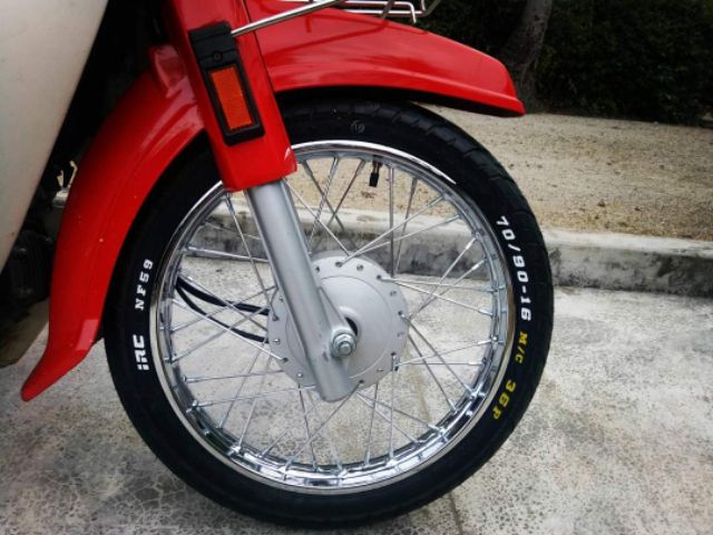 Bút chấm sơn ốc, bút sơn vỏ xe nhiều màu