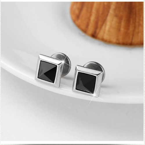 Bông Tai Nam Hình Vuông Titan Ko Đen TT 3446