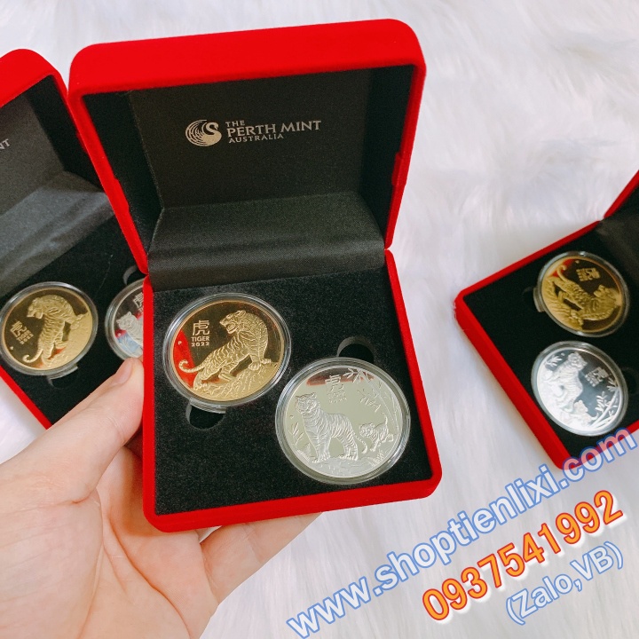 Cặp xu Úc mạ vàng, mạ bạc hình con HỔ (Cọp) + Hộp nhung sang trọng - Quà Lì Xì Tết 2022