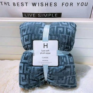 CHĂN LÔNG CỪU LUXURY CHỮ VẠN TUYỆT ĐẸP (MẪU 2019)
