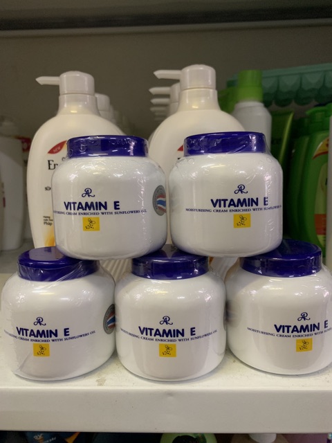Kem Dưỡng Ẩm Aron VITAMIN E thái lan 200g