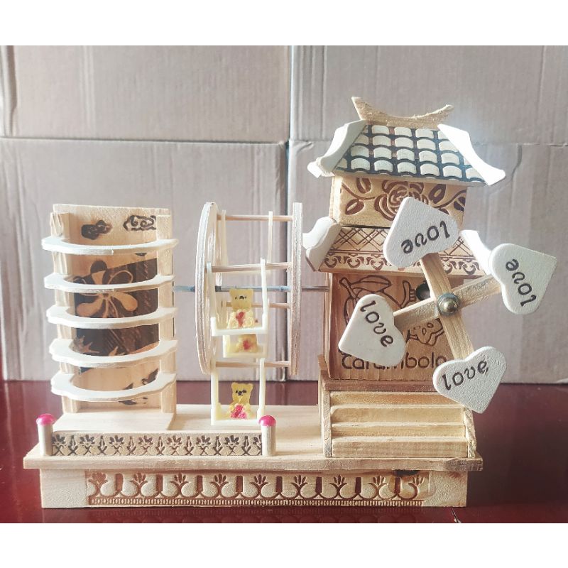 Cót gỗ nhạc trang trí bàn làm việc, tủ ly