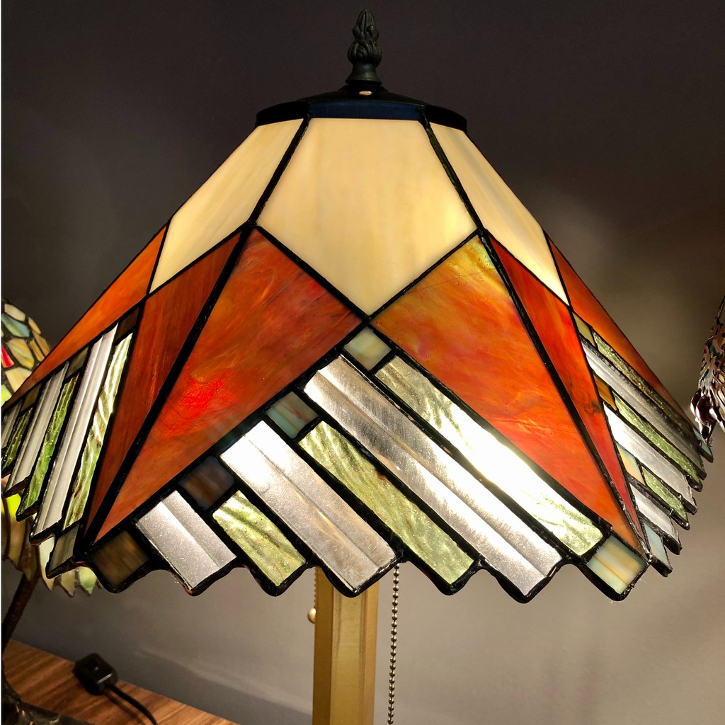 Đèn bàn Tiffany Retro chao đường kính 40cm