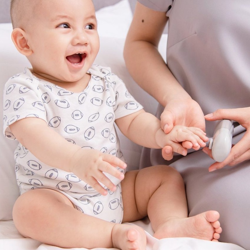 [Bảo Hành 12 Tháng]Máy Dũa Móng Tay MOAZ BEBE MB-015 Với 6 Tấm Mài, Đèn Pin Hỗ Trợ An Toàn Cho Bé.