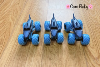 Mô Hình Monster Jam Cá Mập - Megalodon (Nobox)