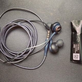 TAI NGHE S8 AKG SAMSUNG
