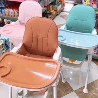 Ghế ăn dặm Umoo có bánh