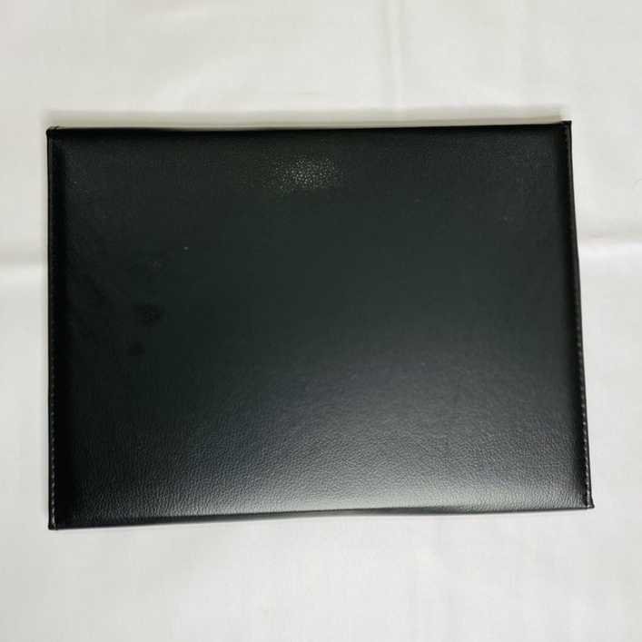 BẢNG SA BÀN CHIẾN THUẬT BÓNG ĐÁ CẦM TAY GỒM BÚT DẠ VÀ CÁC QUÂN CÓ TỪ TÍNH, CHẤT LIỆU CAO CẤP BỌC DA SANG TRỌNG