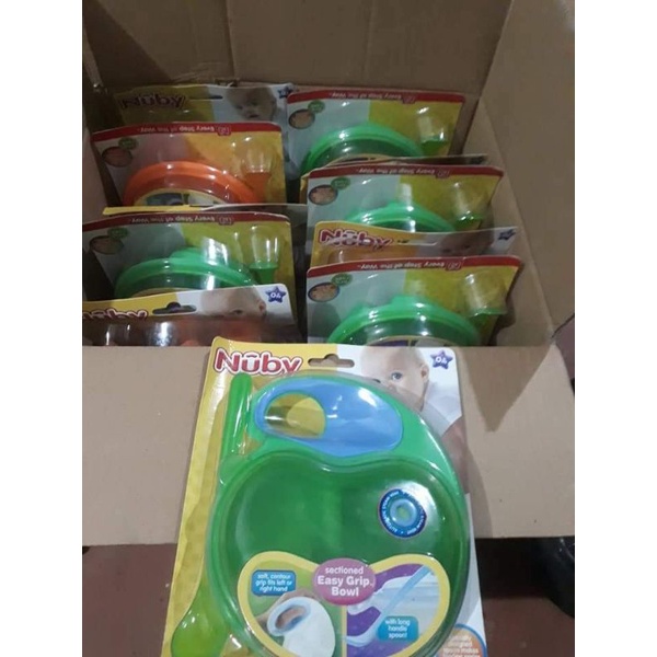 bát ăn ăn chia ngăn Nuby